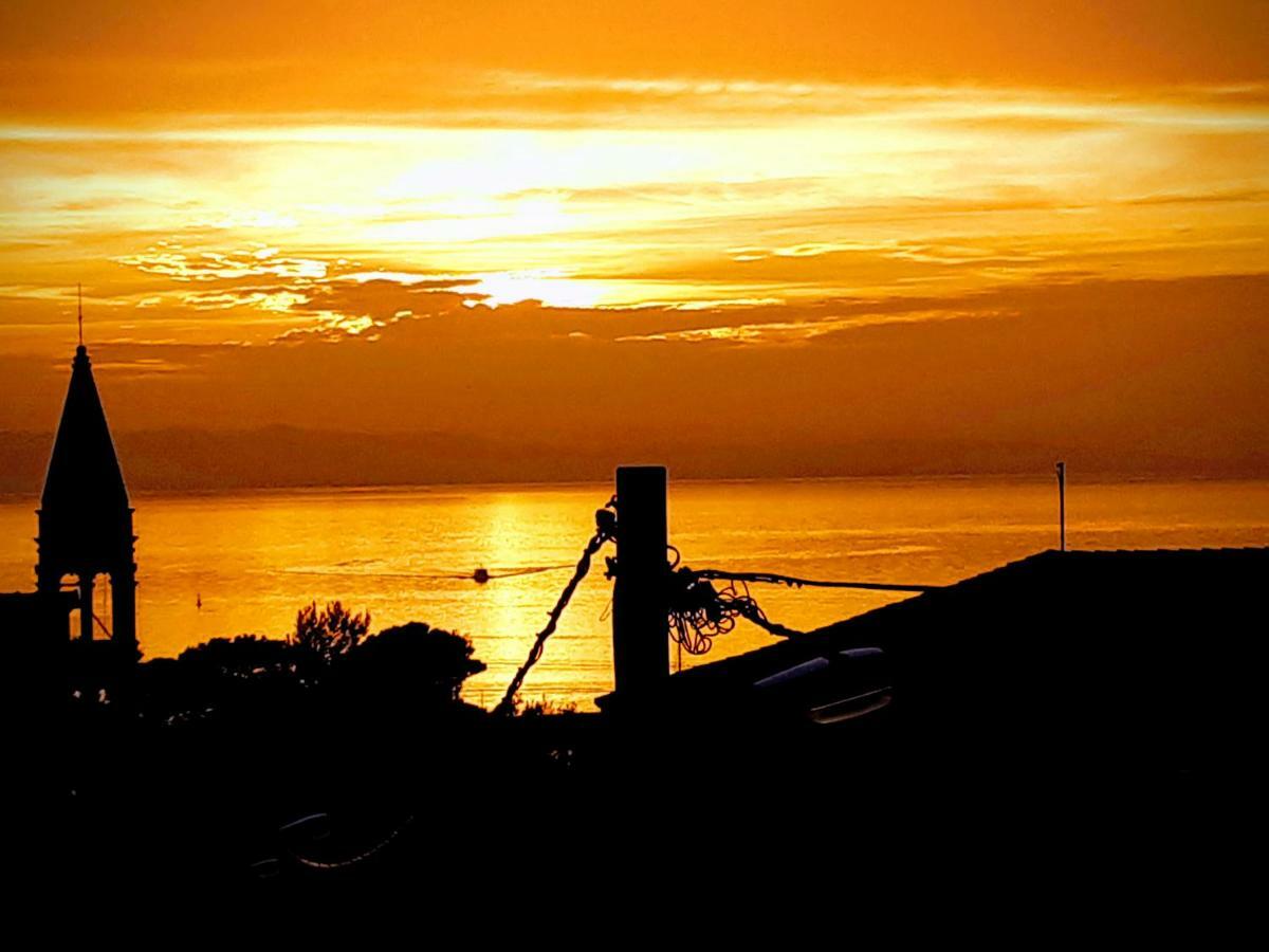 Apartman For 4 - Lovreta Makarska Luaran gambar