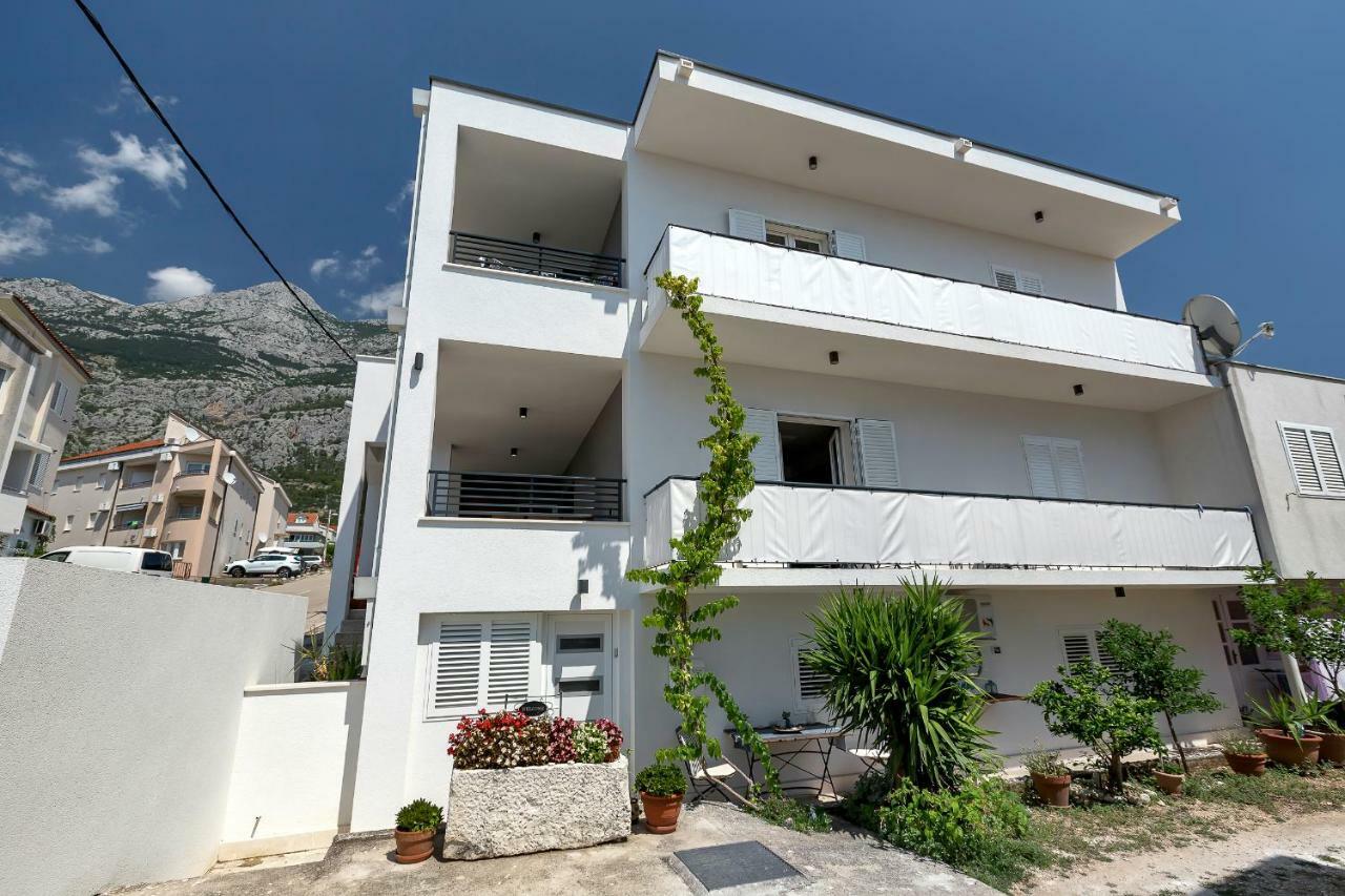 Apartman For 4 - Lovreta Makarska Luaran gambar